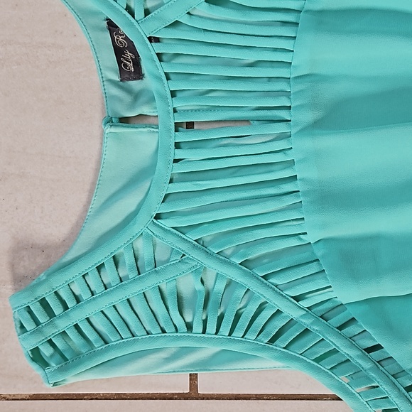 Lily Rose Mint Flowy Dress [size M] - Picture 2 of 7